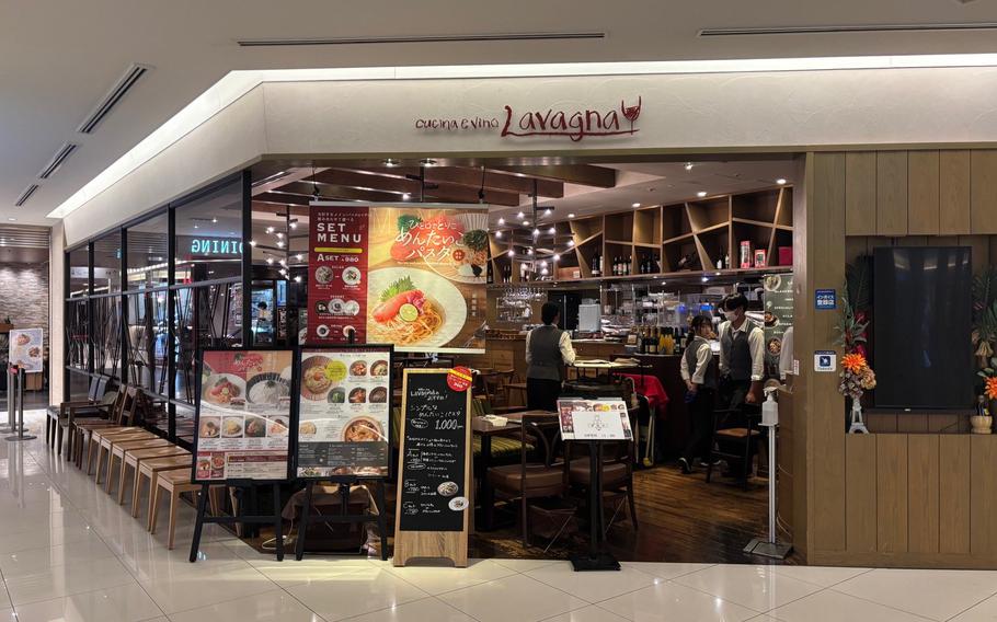 The exterior of Cucina e Vino Lavagna.